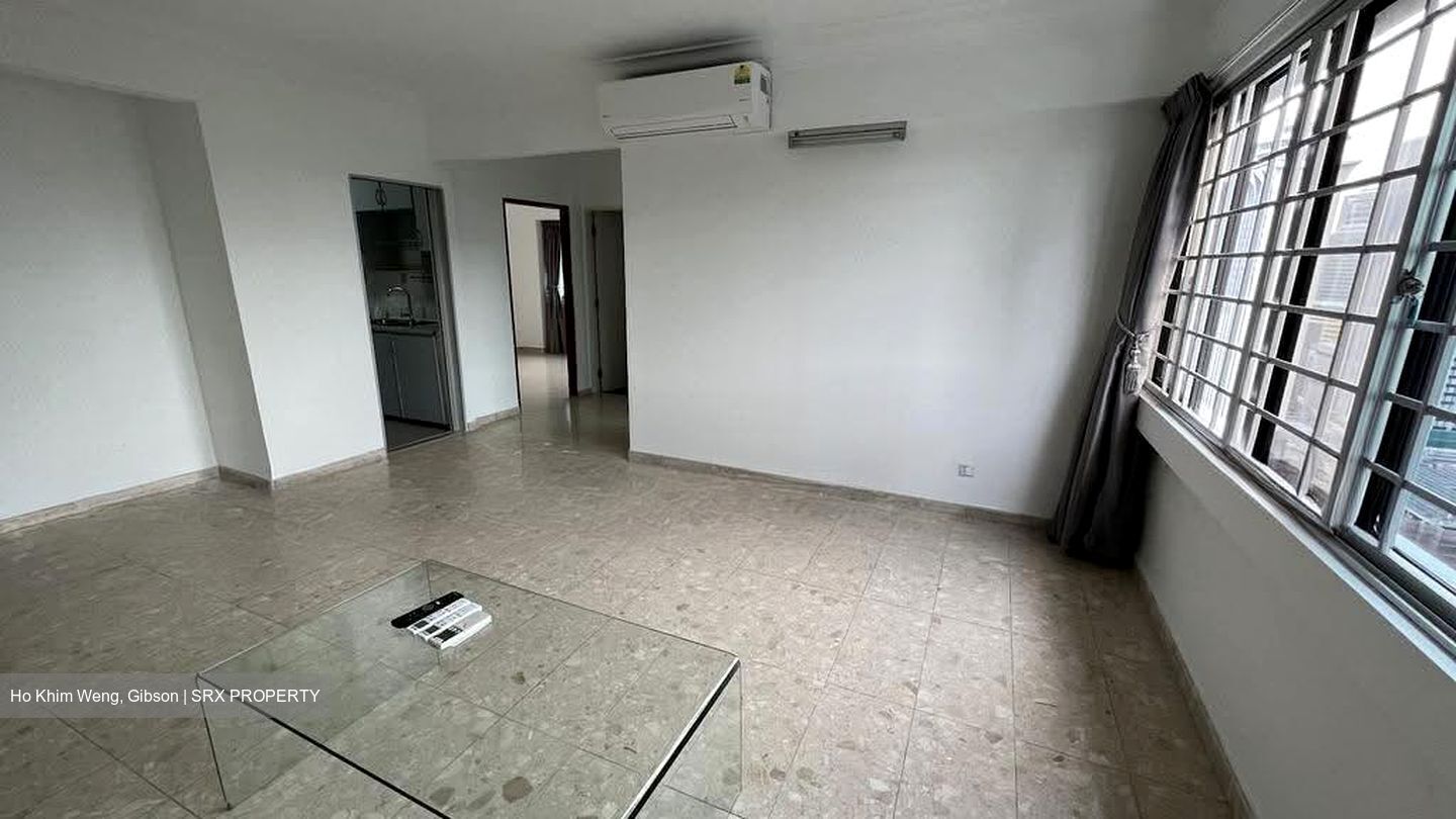 Lucky Plaza (D9), Apartment #635990121